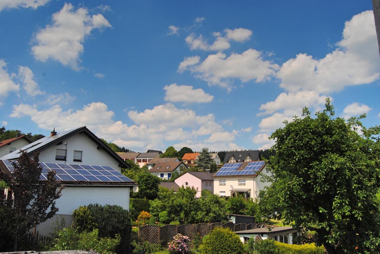 Stilvolles Eifelhaus Am Nuerburgring Mit Eigenem Garten Бос Экстерьер фото